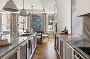 344 W 72nd St, New York City, NY 10023 - Photo 2