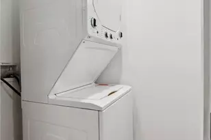 9 Roosevelt Ct, New York City, NY 11232 - Photo 18