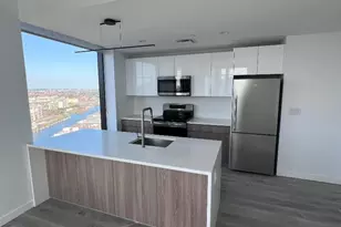 77 Commercial St, New York City, NY 11222 - Photo 2