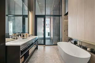 522 W 29th St, New York City, NY 10001 - Photo 1