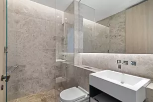 522 W 29th St, New York City, NY 10001 - Photo 14