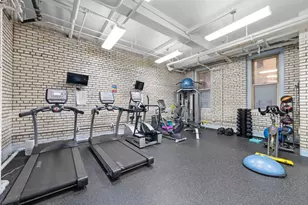 419 E 57th St, New York City, NY 10022 - Photo 28