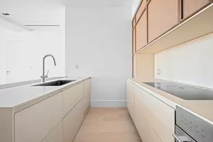 28 Herbert St, New York City, NY 11222 - Photo 4