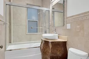 56 E 87th St, New York City, NY 10128 - Photo 10