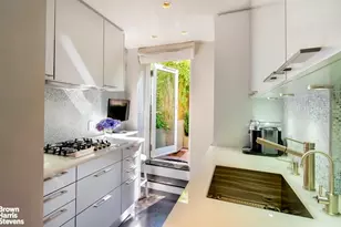 3 E 71st St, New York City, NY 10021 - Photo 4