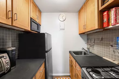 100 W 15th Street #2A, New York City, NY 10011 - Photo 4