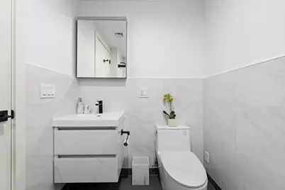 46-40 Vernon Boulevard #2A, New York City, NY 11101 - Photo 4