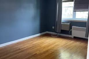 2524 Radcliff Ave, New York City, NY 10469 - Photo 8