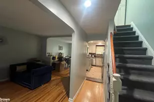 2524 Radcliff Ave, New York City, NY 10469 - Photo 4