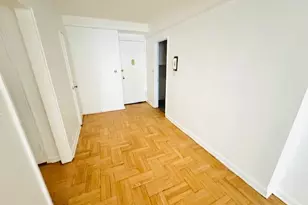 135 E 54th St, New York City, NY 10022 - Photo 6