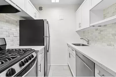 209 E 56th Street #5-E, New York City, NY 10022 - Photo 4