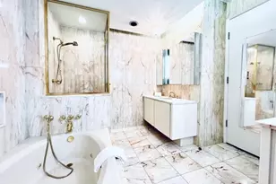 530 E 76th St, New York City, NY 10021 - Photo 12