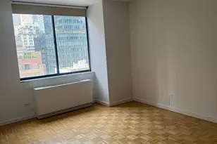 255 E 49th St, New York City, NY 10022 - Photo 8