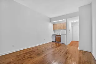 321 E 89th St, New York City, NY 10128 - Photo 12