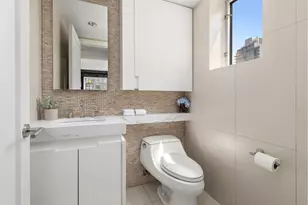 211 E 51st St, New York City, NY 10022 - Photo 18