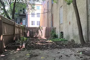 313 Van Buren St, New York City, NY 11221 - Photo 20