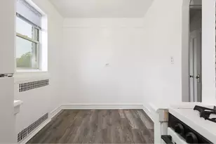 570 Ocean Pkwy, New York City, NY 11218 - Photo 34