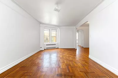 570 Ocean Parkway #4E, New York City, NY 11218 - Photo 2