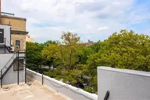 570 Ocean Pkwy, New York City, NY 11218 - Photo 26
