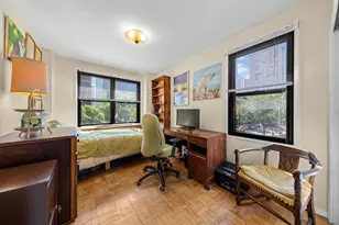 301 E 62nd St, New York City, NY 10065 - Photo 8