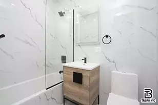 215 S 4th St, New York City, NY 11211 - Photo 4