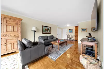 360 E 72nd Street #C2205, New York City, NY 10021 - Photo 4