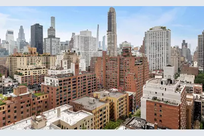 360 E 72nd Street #C2205, New York City, NY 10021 - Photo 8