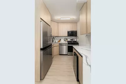 311 E 38th Street #14E, New York City, NY 10016 - Photo 10