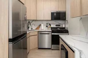 311 E 38th St, New York City, NY 10016 - Photo 10