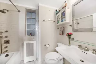 444 E 52nd St, New York City, NY 10022 - Photo 8