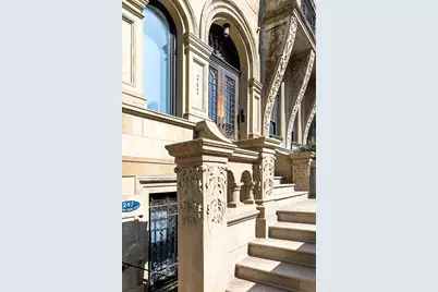 247 Central Park W, New York City, NY 10024 - Photo 8