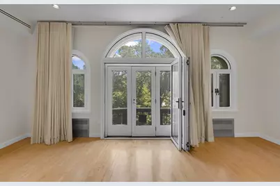 247 Central Park W, New York City, NY 10024 - Photo 10