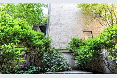 247 Central Park W, New York City, NY 10024 - Photo 24