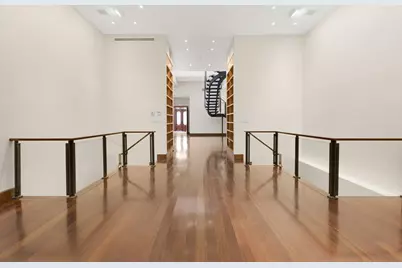 247 Central Park W, New York City, NY 10024 - Photo 20