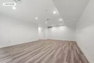 4 Angelas Pl, New York City, NY 10465 - Photo 54