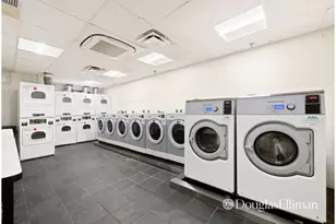 250 E 40th St, New York City, NY 10016 - Photo 12