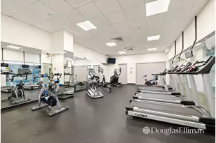 250 E 40th St, New York City, NY 10016 - Photo 8