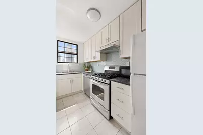 225 E 36th Street #12E, New York City, NY 10016 - Photo 4