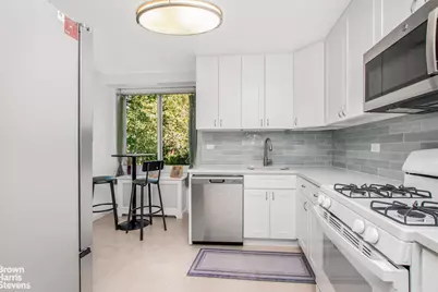 3333 Henry Hudson Parkway #2R, New York City, NY 10463 - Photo 4