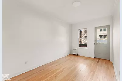 352 E 19th Street, New York City, NY 10003 - Photo 8
