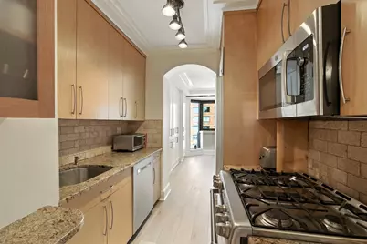 1725 York Avenue #33H, New York City, NY 10128 - Photo 8