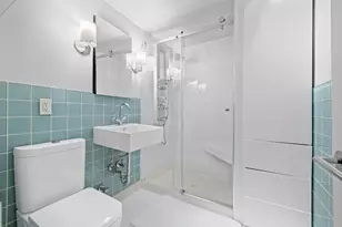 32 W 40th St, New York City, NY 10018 - Photo 4