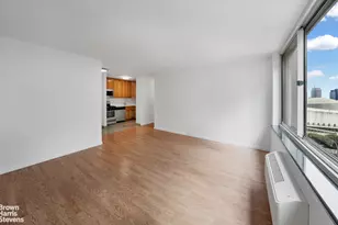 333 E 45th St, New York City, NY 10017 - Photo 6