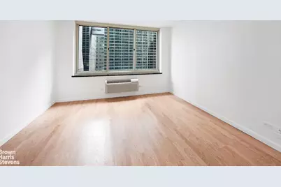 333 E 45th Street #9F, New York City, NY 10017 - Photo 4