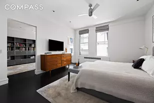 180 W 58th St, New York City, NY 10019 - Photo 10