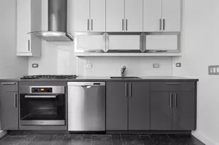 180 W 58th St, New York City, NY 10019 - Photo 8