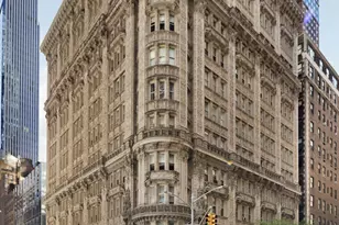 180 W 58th St, New York City, NY 10019 - Photo 16