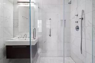 180 W 58th St, New York City, NY 10019 - Photo 12