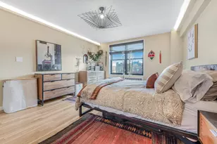 425 E 26th St, New York City, NY 11226 - Photo 8