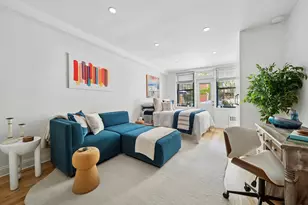 212 E 77th St, New York City, NY 10075 - Photo 1